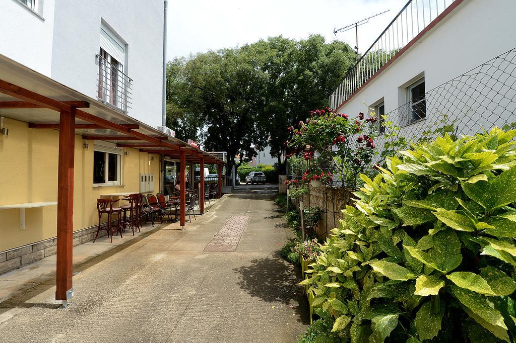 Apartments Lili Family Zadar Exterior photo